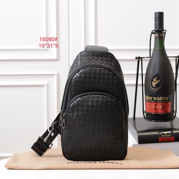 ボッテガヴェネタバッグ正面デザイン